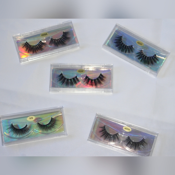 Lush27 False Lashes- H8 - Picture 3 of 3